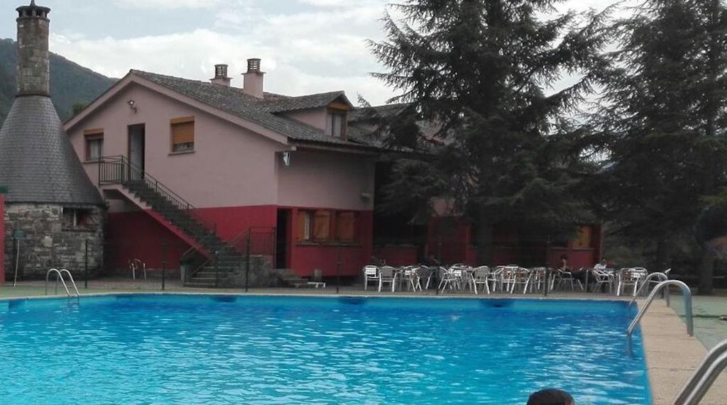 Pinarillos Sarvisé Buitenkant foto